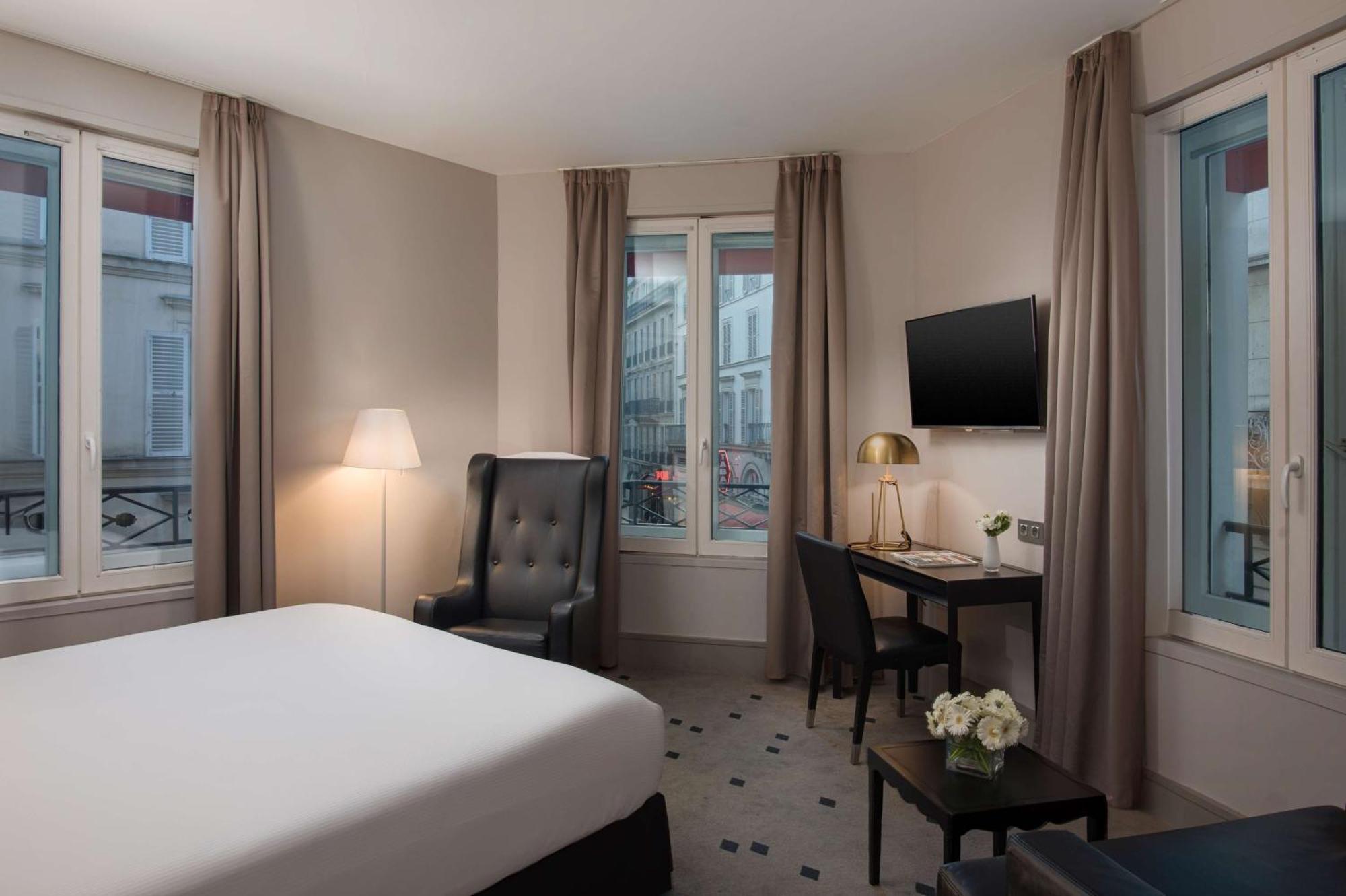 Nh Paris Champs-Elysees Bagian luar foto